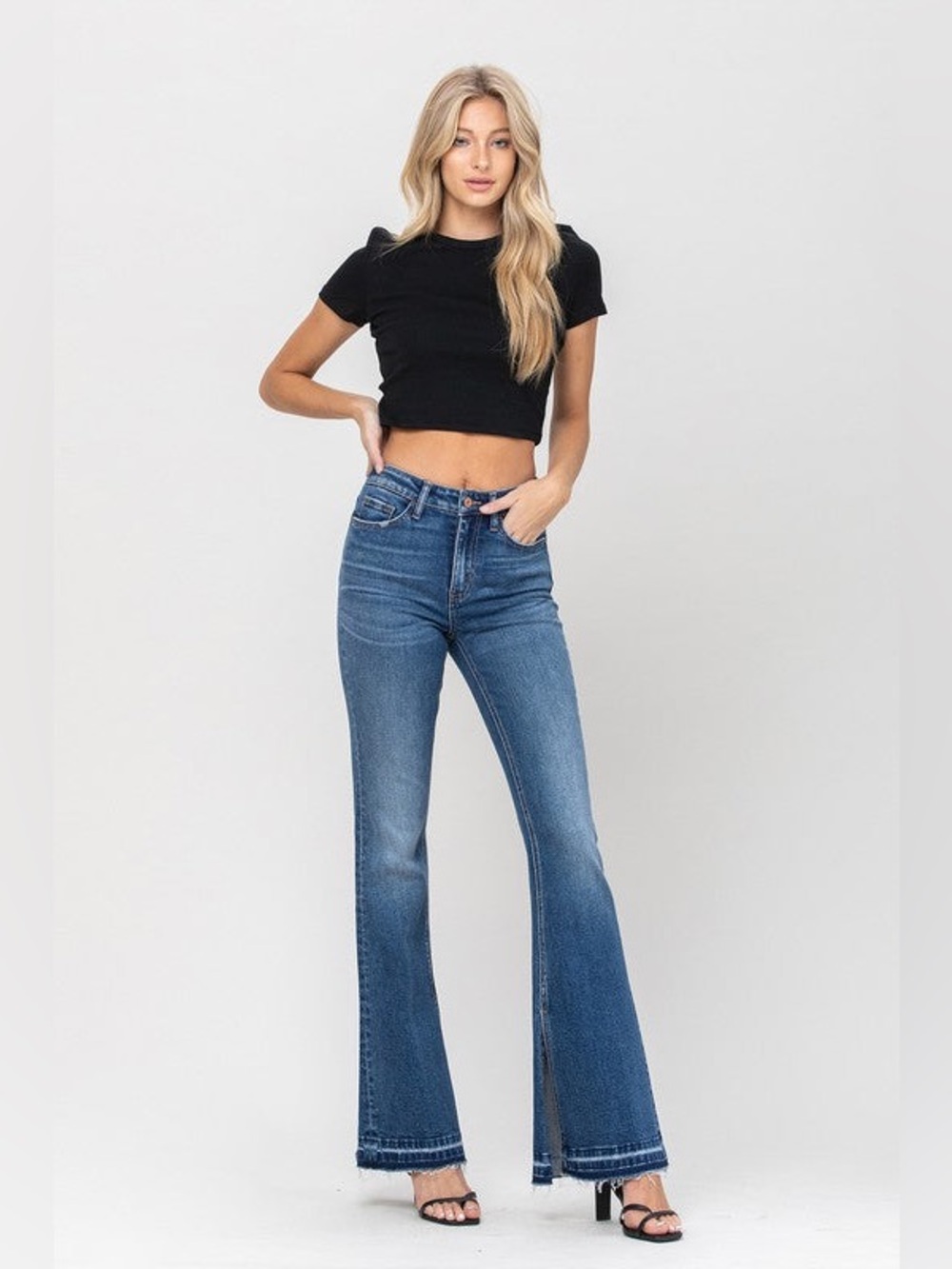 Vervet High Rise Flare Jeans With Side Slit Hems And Frayed Hem Size 32